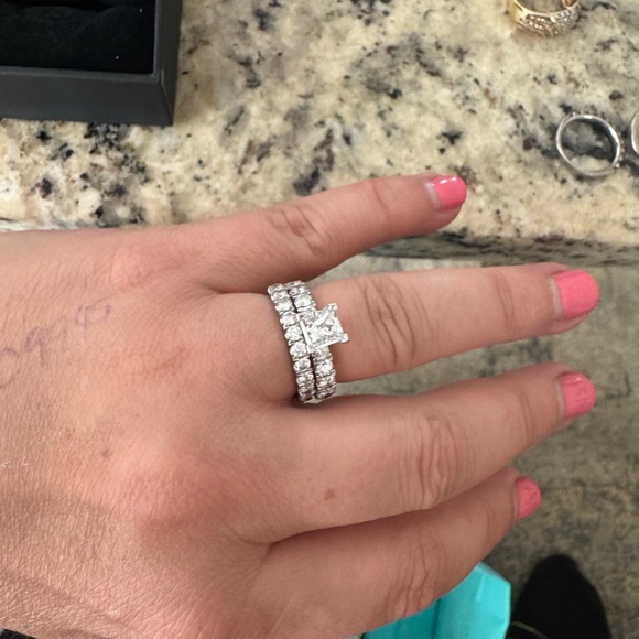 2CT T.W. Diamond ENGAGEMENT RING in 18k - Picture 5 of 5